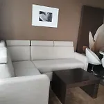 Prywatny Salon Z Aneksem Kuchennym, Sypialnia W Diva Apartamento *