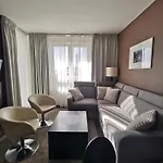 Prywatny Salon Z Aneksem Kuchennym, Sypialnia W Diva