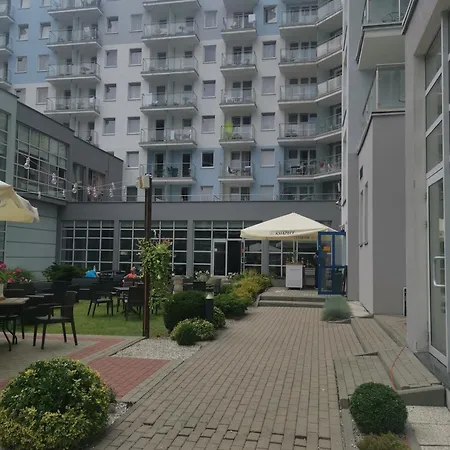 Prywatny Salon Z Aneksem Kuchennym, Sypialnia W Diva * Kołobrzeg