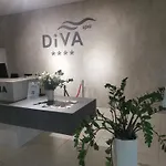 Apartmán Prywatny Salon Z Aneksem Kuchennym, Sypialnia W Diva