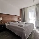 Prywatny Salon Z Aneksem Kuchennym, Sypialnia W Diva *
