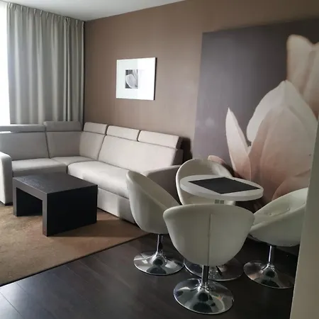 Prywatny Salon Z Aneksem Kuchennym, Sypialnią W Diva Apartament