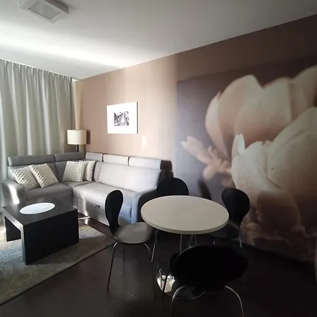 Apartament Prywatny Salon Z Aneksem Kuchennym, Sypialnią W Diva Kołobrzeg